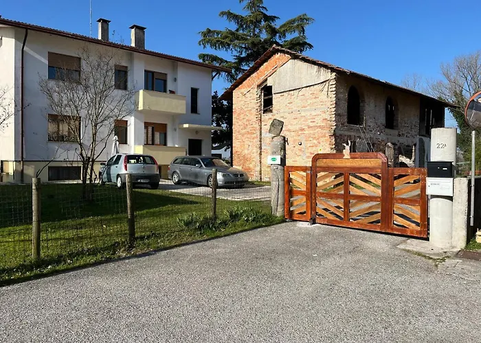 Casa Feletto Con Parco Verde Vicino Uscita Autostrada E Fiera